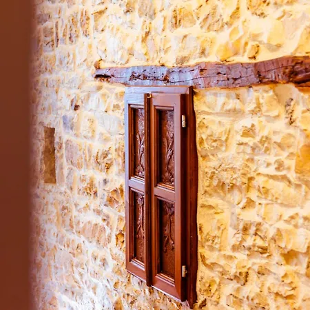 Ikona Gorices Hotel *